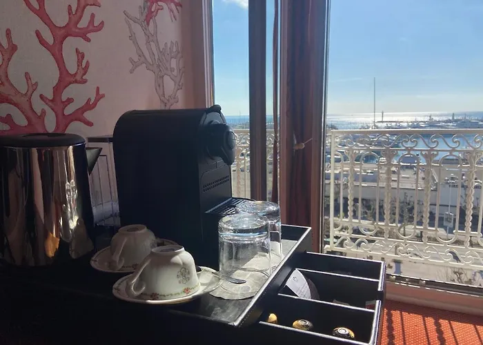 ホテル スプレンディッド カンヌ