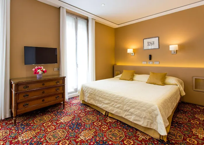 スプレンディッド 4* カンヌ